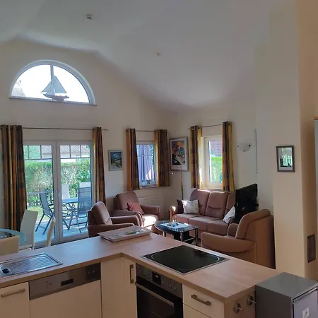 Haus 46, Lindenweg 7